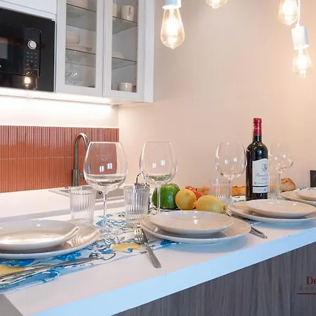 Apartment De Montescal Montparnasse Ac In A Prime Location 22 -36m2 Paris