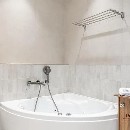 De Montescal Montparnasse Ac In A Prime Location 22 -36m2