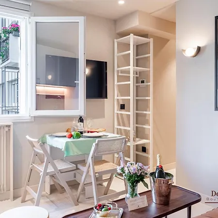 De Montescal Montparnasse Ac In A Prime Location 22 -36m2