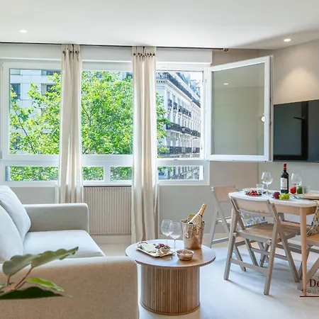 De Montescal Montparnasse Ac In A Prime Location 22 -36m2 *