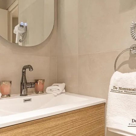 De Montescal Montparnasse Ac In A Prime Location 22 -36m2 * Párizs