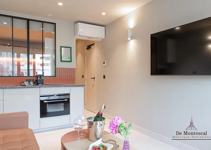 Montparnasse Ac In A Prime Location 22 -36m2 *