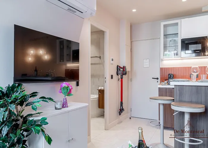 Montparnasse Ac In A Prime Location 22 -36m2