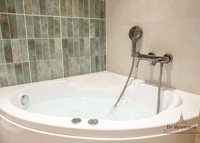 Montparnasse Ac In A Prime Location 22 -36m2 דירה *