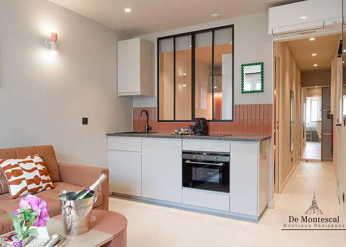 Montparnasse Ac In A Prime Location 22 -36m2 דירה *