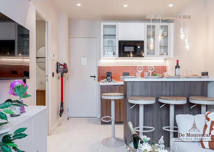 Montparnasse Ac In A Prime Location 22 -36m2 *