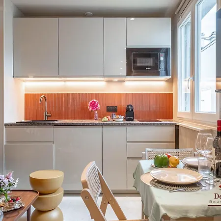 De Montescal Montparnasse Ac In A Prime Location 22 -36m2